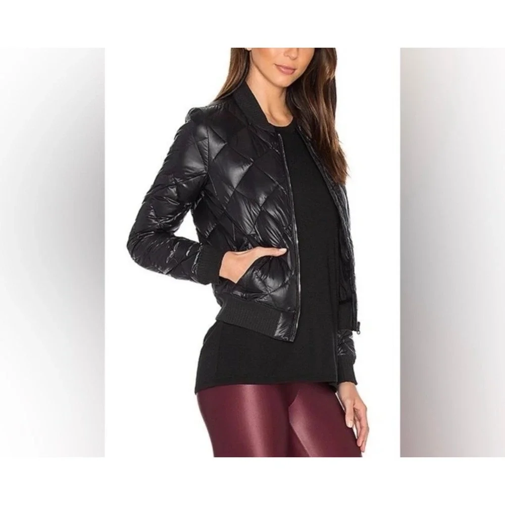 Alo Yoga Idol Bomber Workout Jacket‎ Black Down Filled Puffer Small EUC